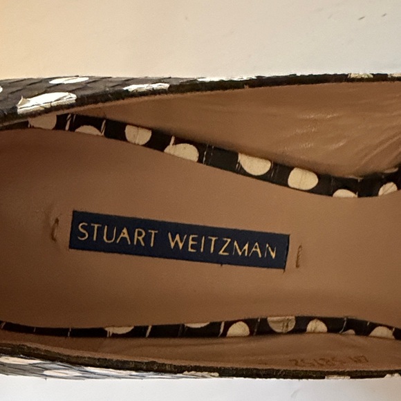 Stuart Weitzman leather pumps - Picture 2 of 10